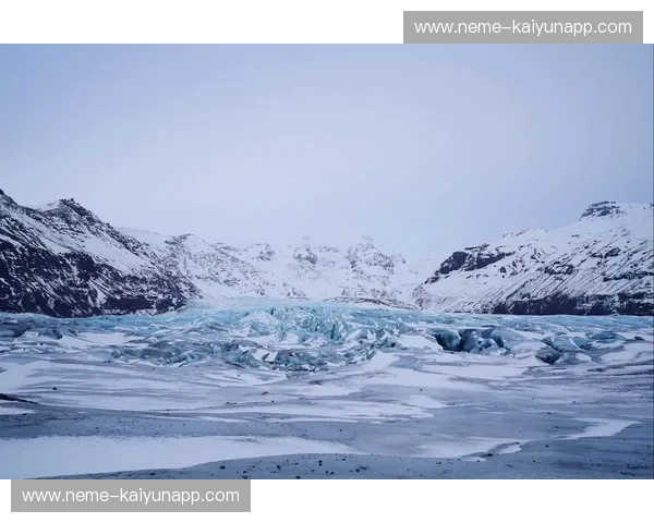 冰岛vs英格兰比分预测:北欧寒风遇上三狮军团,谁将主宰冰火之战?